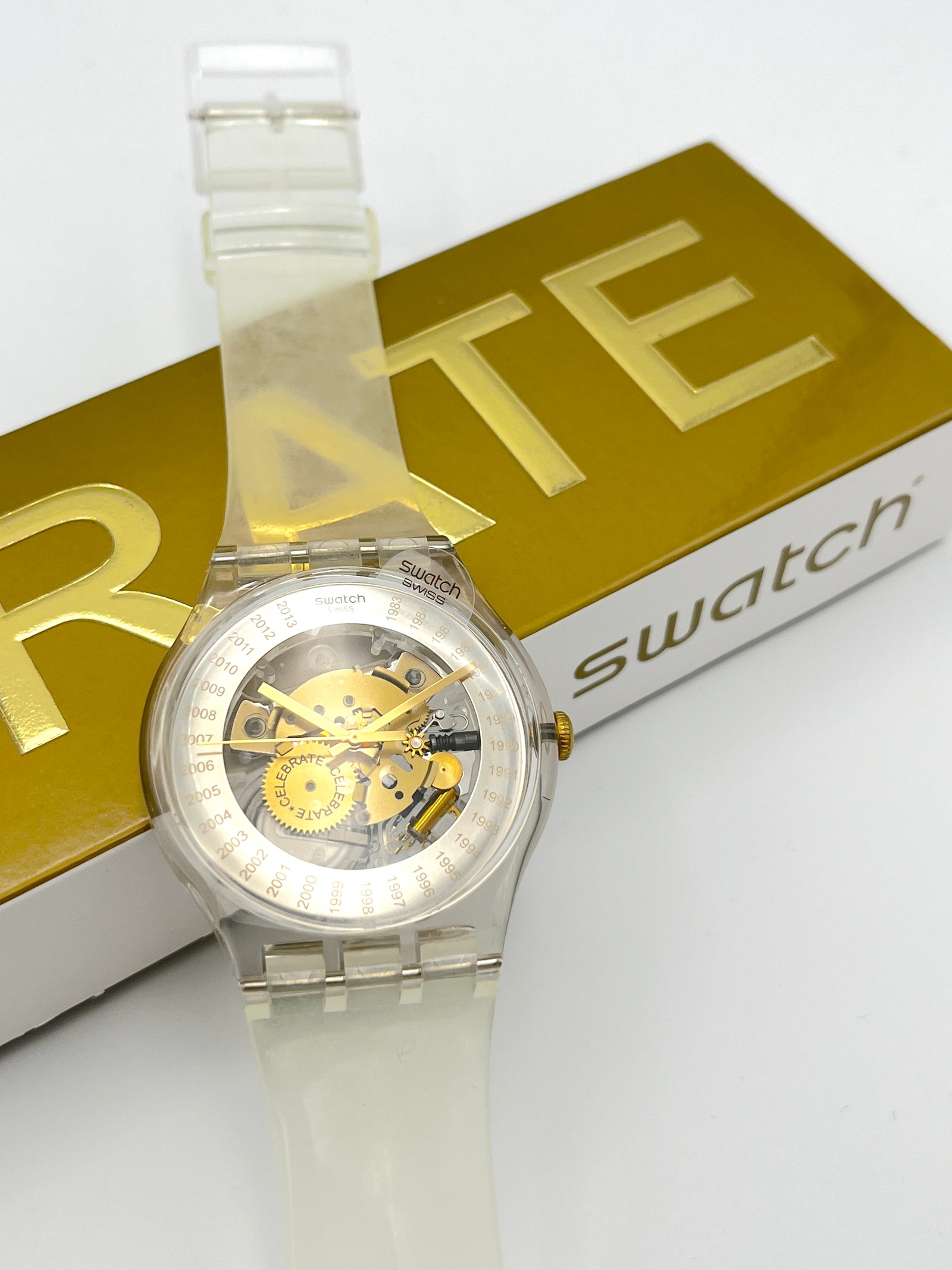 Swatch New Gent SWATCH Est. 1983 SUOZ161 (2013)