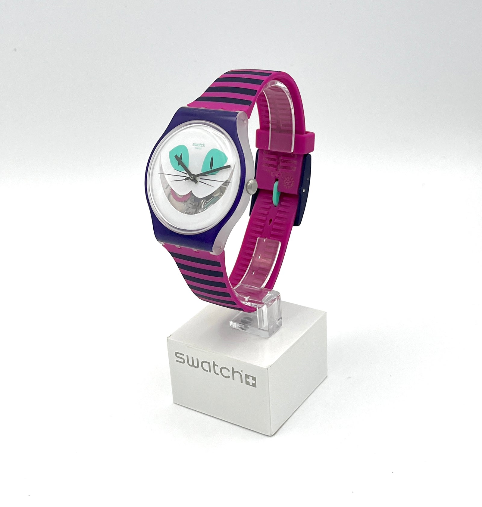 Swatch New Gent Art Special ROJO, AZUL y BLANCO SUOZ344 (2022)