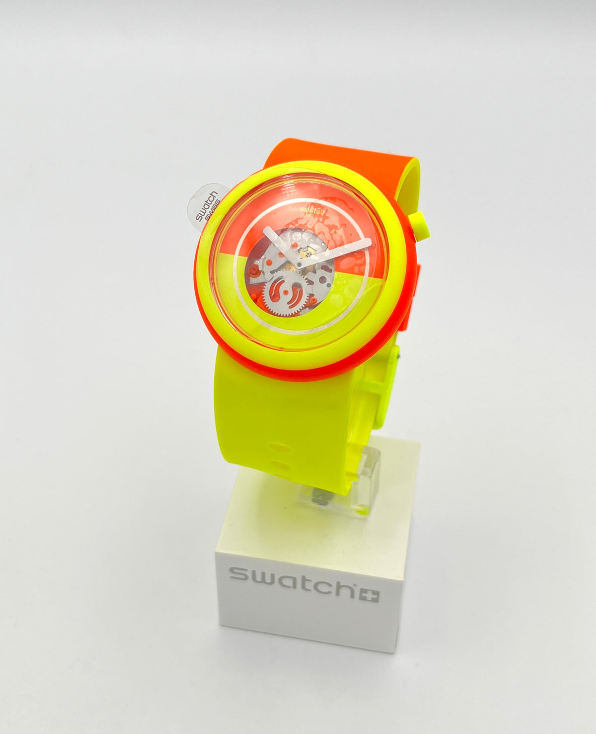 Nuevo Pop Swatch POPOVER PNO100 (2016)