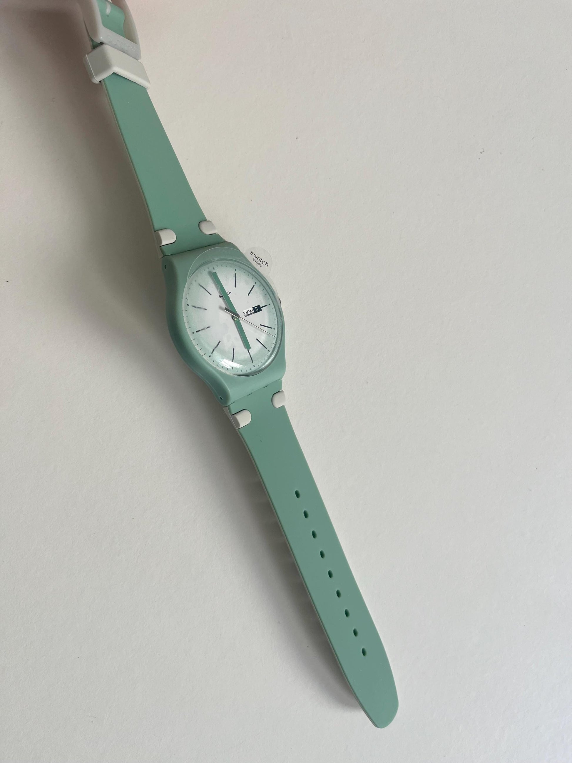 Swatch New Gent Meet Me At The Myrtl SUOG712 (2022)