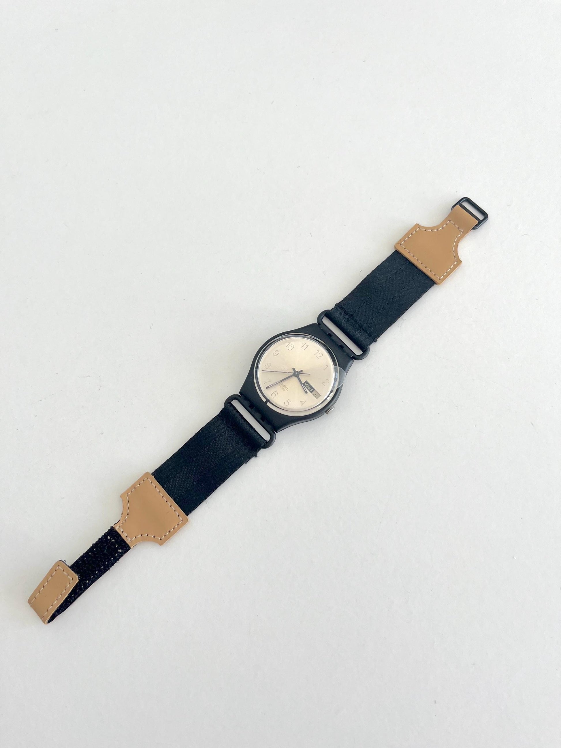 Swatch Gent SEVENTY'S GOLD GB747 (2001)
